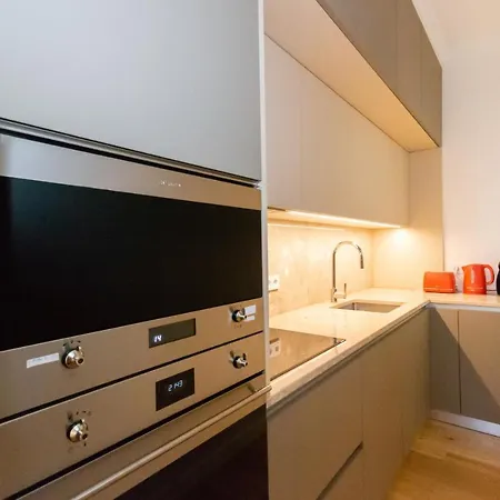 Cosy Marques De Pombal Apartment *