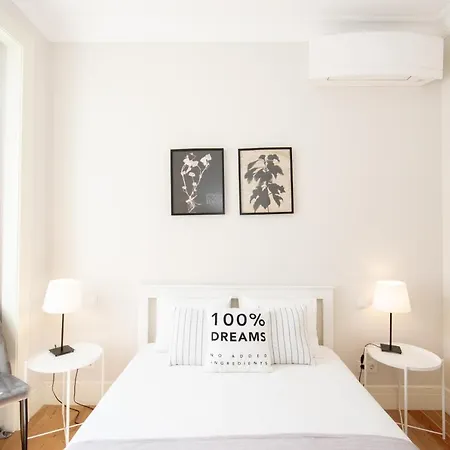 Cosy Marques De Pombal Apartment Lisbon