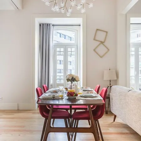 Appartamento Cosy Marques De Pombal Lisbona