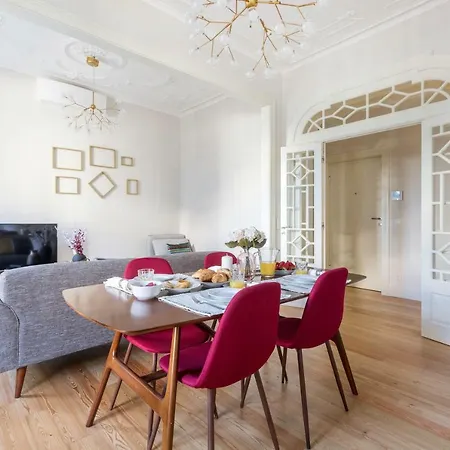 Cosy Marques De Pombal דירה